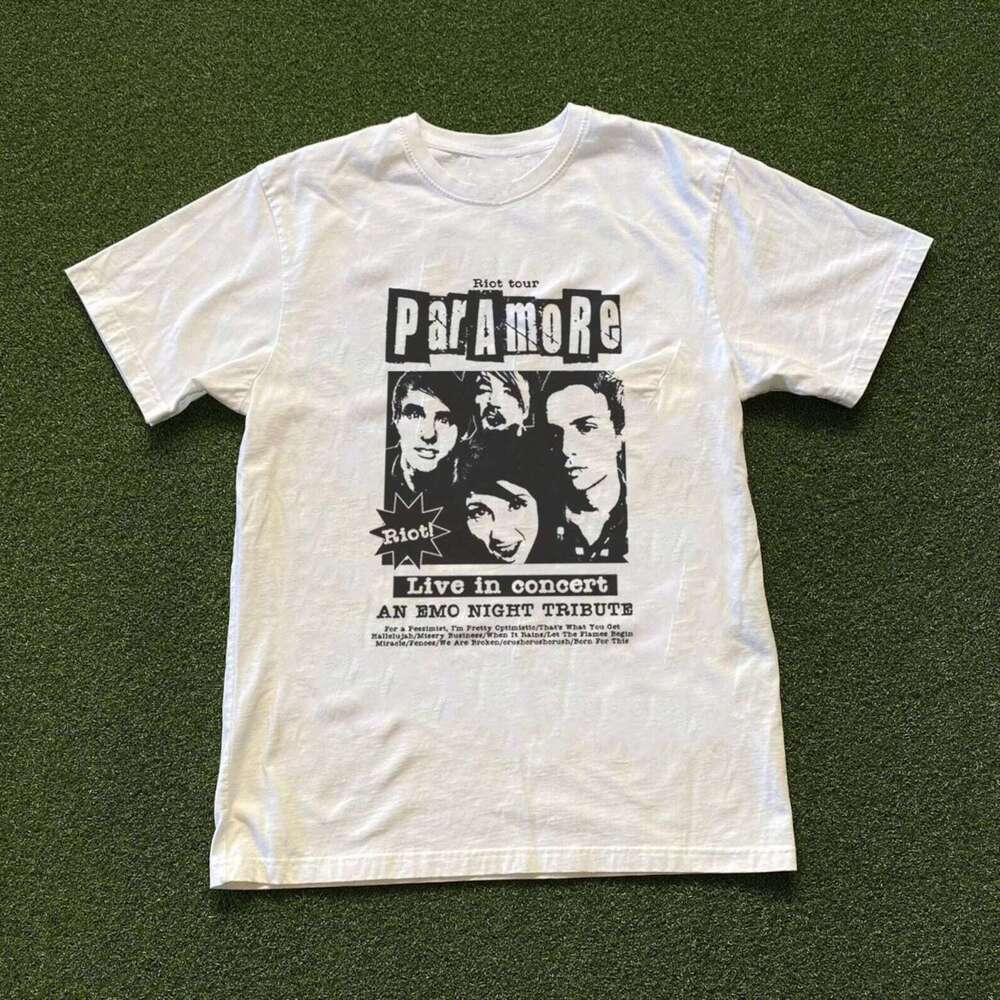Paramore Riot Tour Shirt 90s Style Band Tee